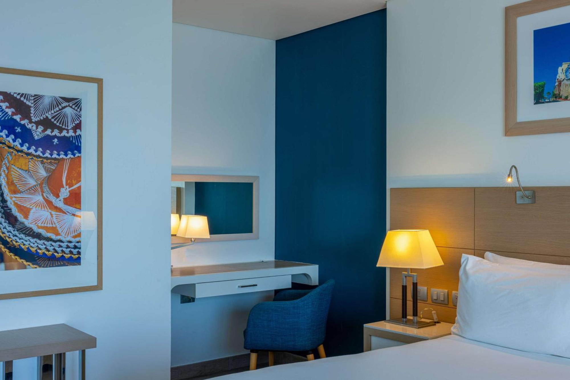 Junior Oceanfront Double Suite Balcony
