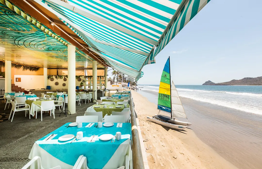 Costa de Oro Beach Hotel-1