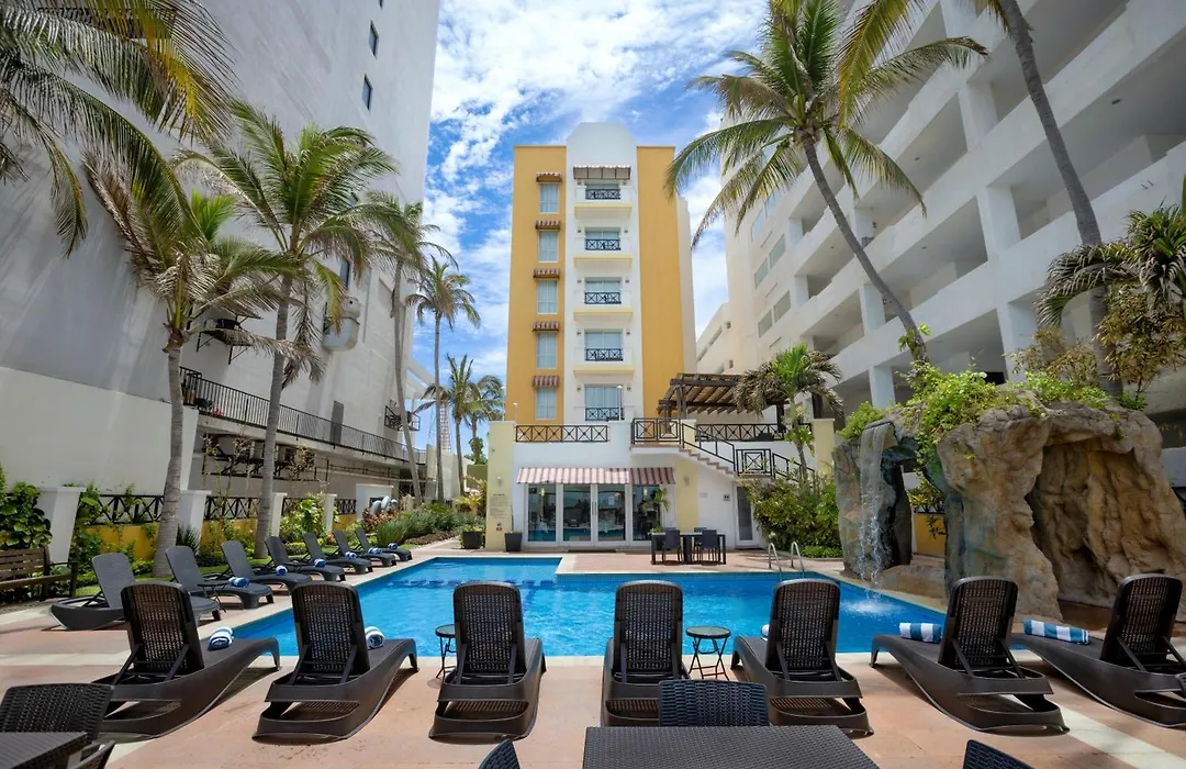 Best Western Hotel Posada Freeman Zona Dorada-1