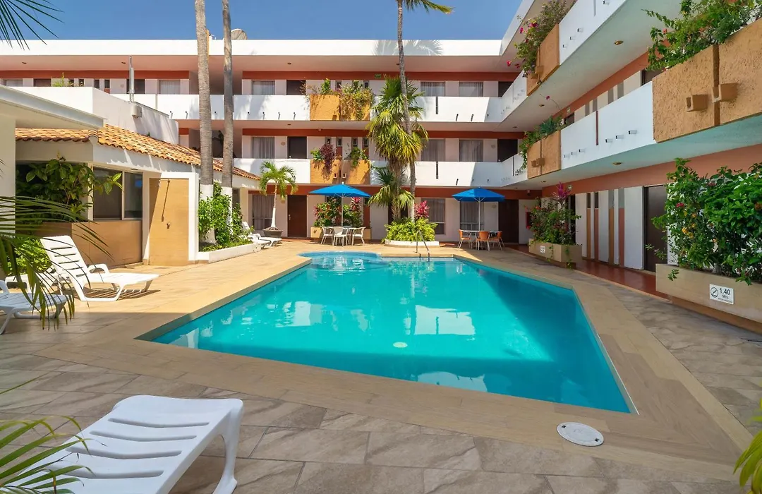 Hotel Azteca Inn-1