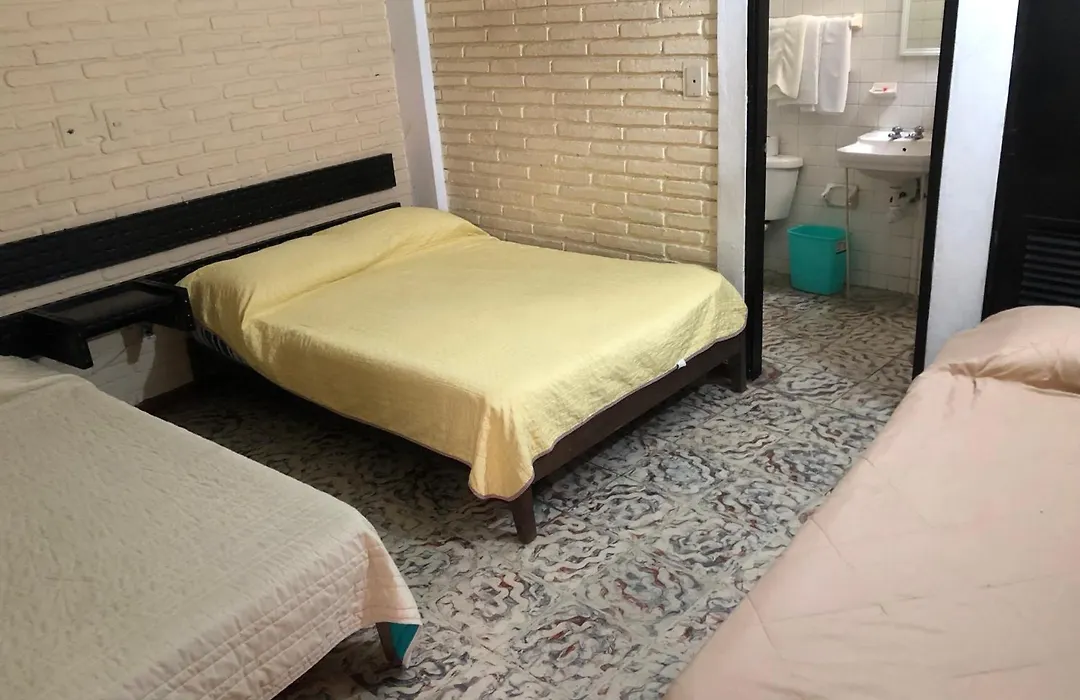 Hotel el Bucanero-1