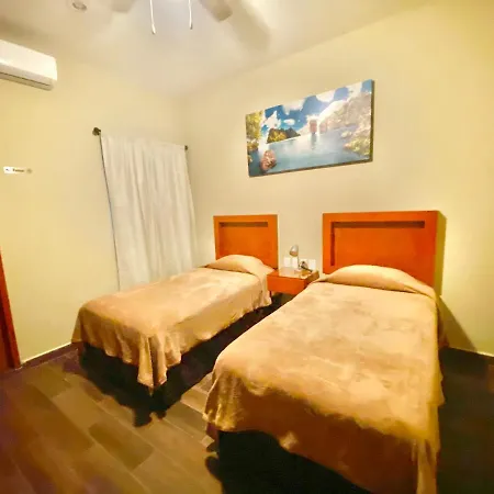 La Lola Hotel&Suites-3