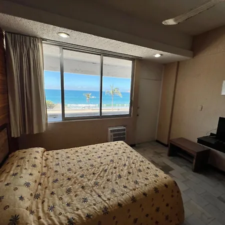 Hotel De Cima Beach Club-3