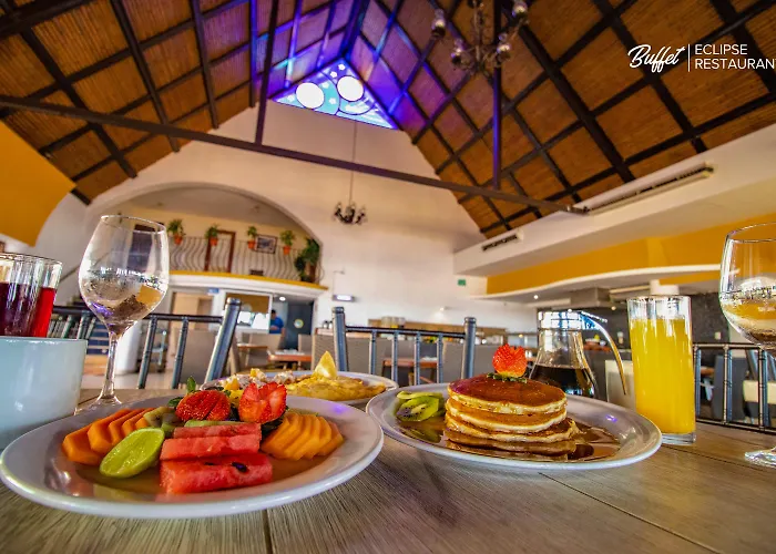 Hoteles En MazatlanLuna Palace